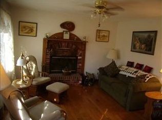 8648 SW Wanamaker Rd, Wakarusa, KS 66546