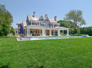 42 Foster Xing, Southampton, NY 11968