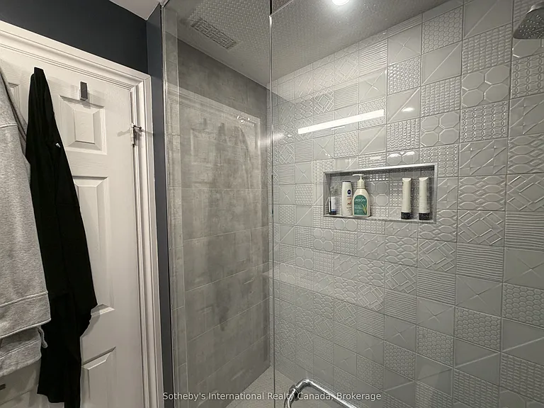 658 Johnston Park Ave — Photo 15