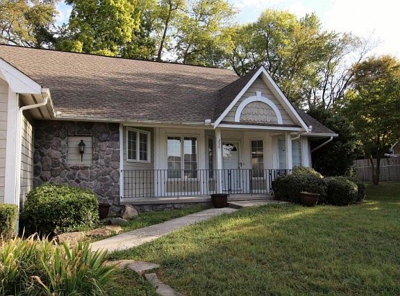 2nd image of 206 Buckingham Dr