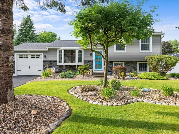 8138 Portobello Way, Liverpool, NY 13090