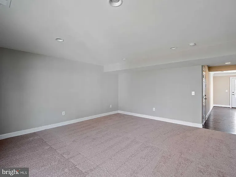 10715 Caledonia Meadow Dr — Photo 22