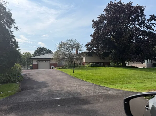 (undisclosed Address), Glen Ellyn, IL 60137