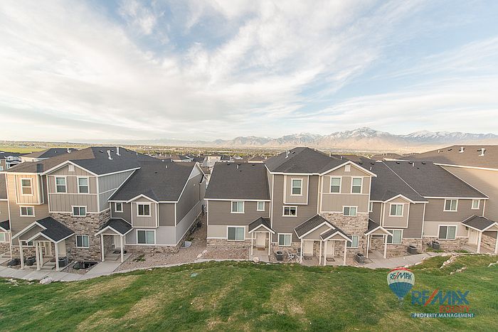1st image of 14446 S Sunningdale Ct
