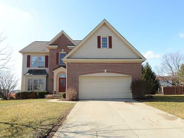 1st image of 4833 Pinebrook Dr