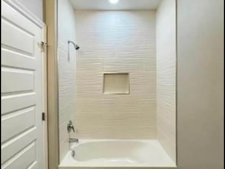 5204 S Dahlia St #2 — Photo 9