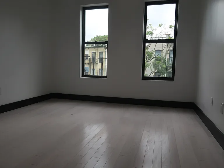 314 Harman St #2R — Photo 8