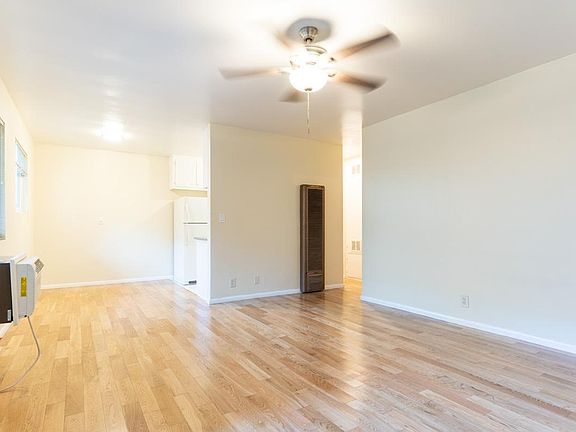 3rd image of 2365 Glendale Blvd #11