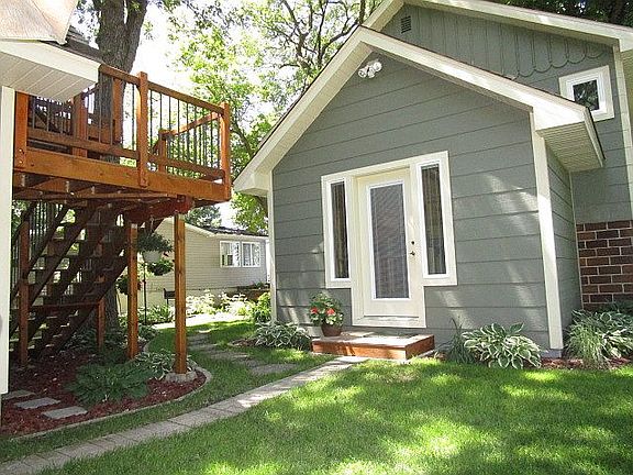 3rd image of 13939 NE Amelia Dr