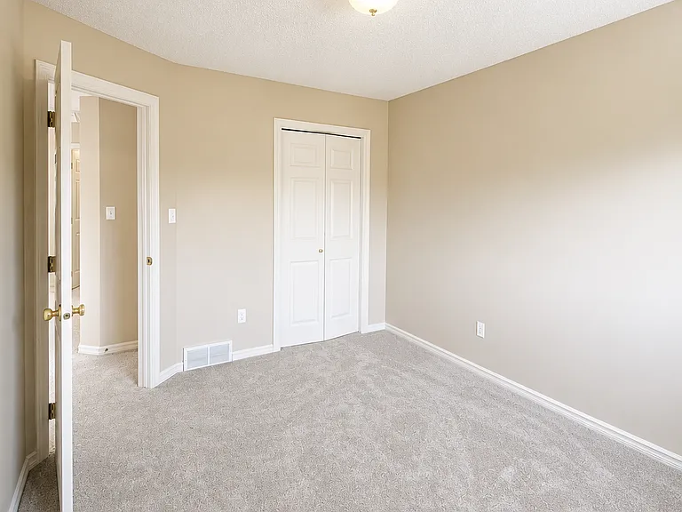 704 83rd St SW — Photo 13
