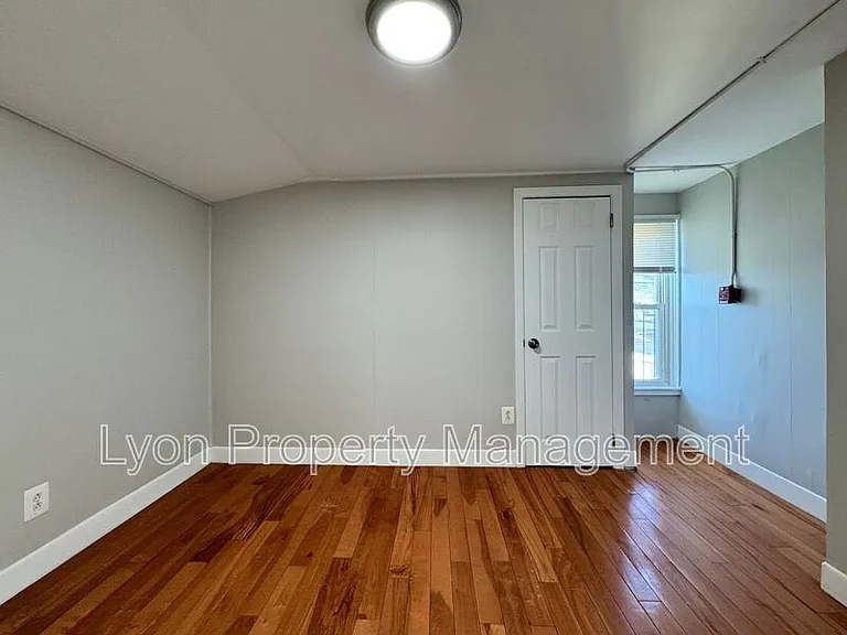 84 Spring St #3R — Photo 7