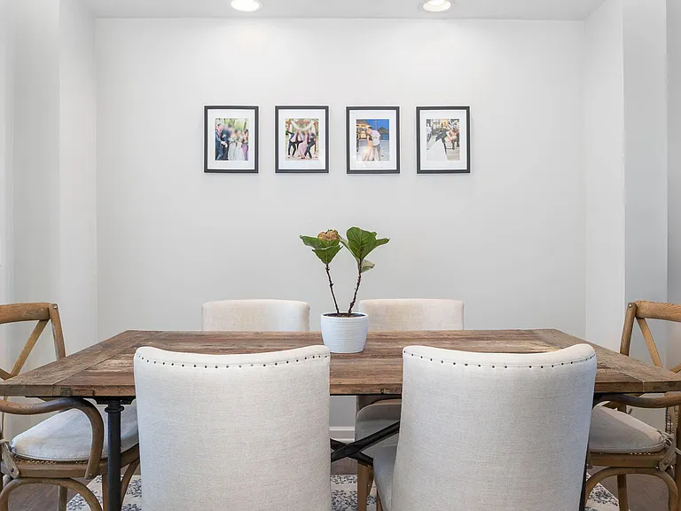 1304 Assembly St — Photo 7