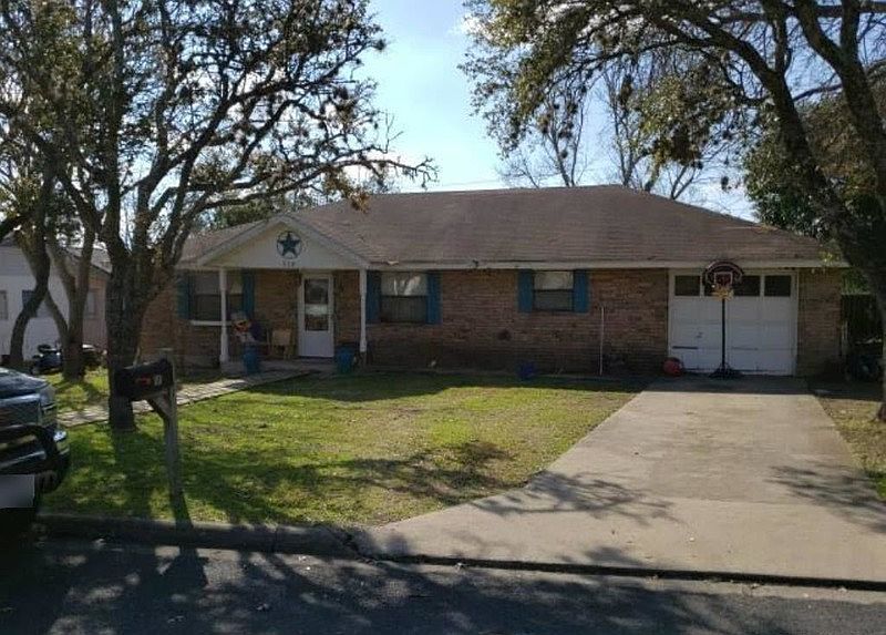 1st image of 110 Poco Vista Dr