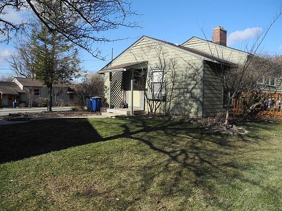 4th image of 2835 Whitewood St
