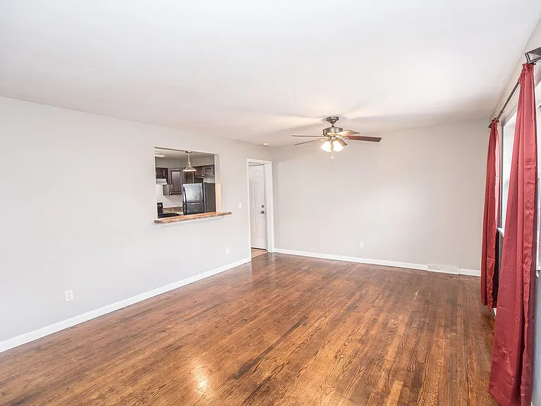 9275 Hickory St — Photo 8
