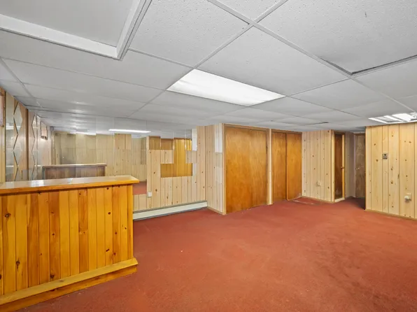 412 Hendrix Street image 17 of 27