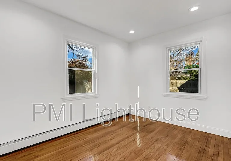 25 Thorney Ave — Photo 11