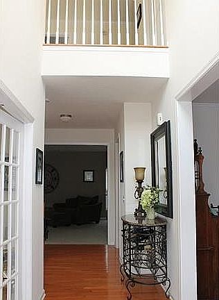 2nd image of 2600 Holly Oak Ln