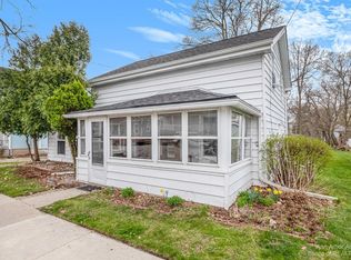 128 Clinton St, Manchester, MI 48158