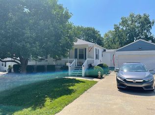 106 Henderson St, Troy, IL