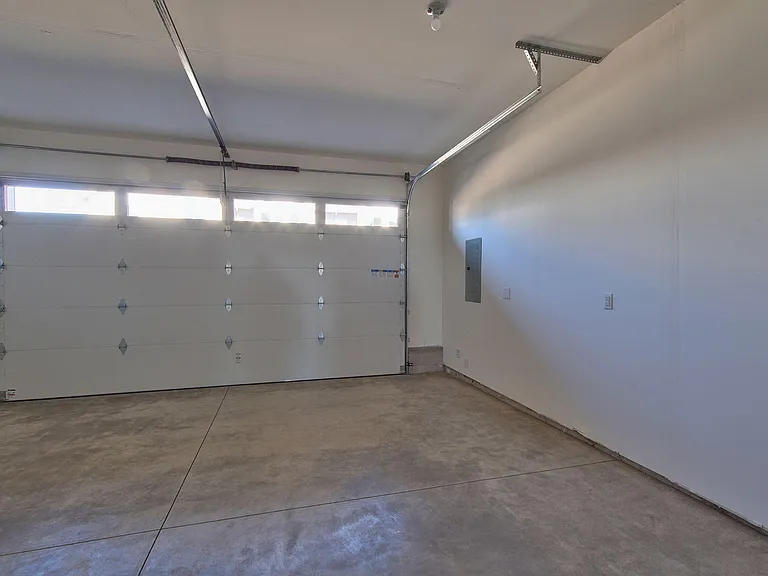 5617 SE Logan Ln — Photo 50