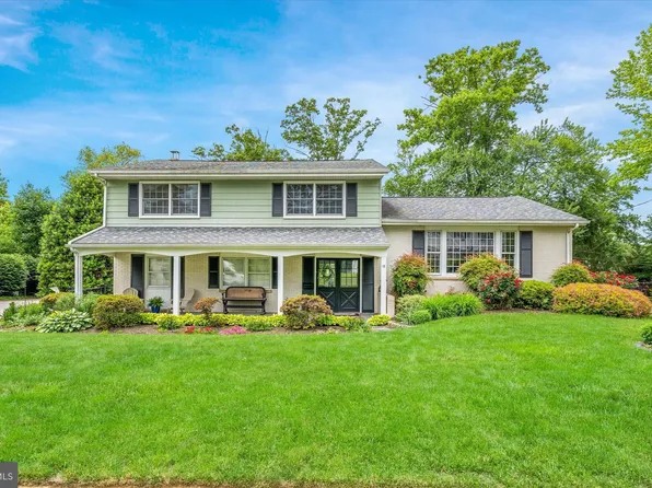 15 Vassar Dr, Newark, DE 19711