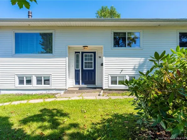 50 Glengarry Dr, Saint John, NB E2J 2Y5