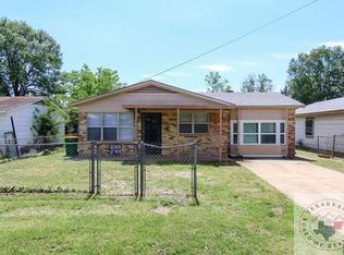 2603 McIntyre St, Texarkana, TX 75501
