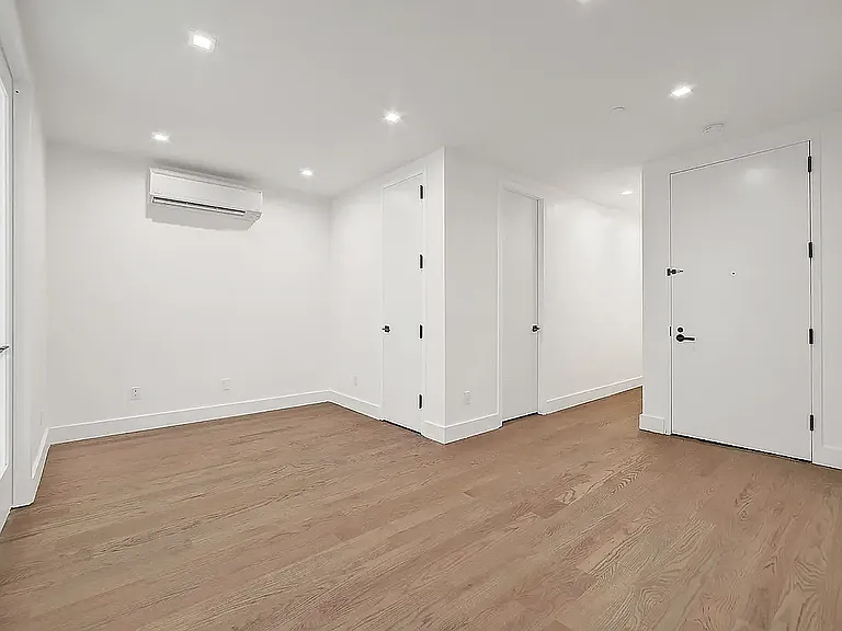 2909 Albemarle Rd #4T — Photo 5