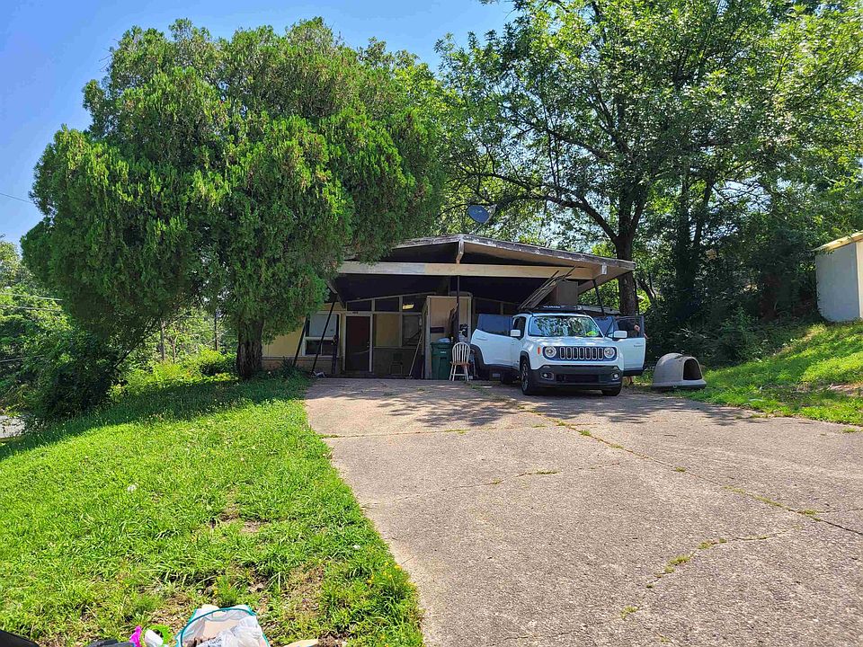 1st image of 4808/4810 Lynn Dr