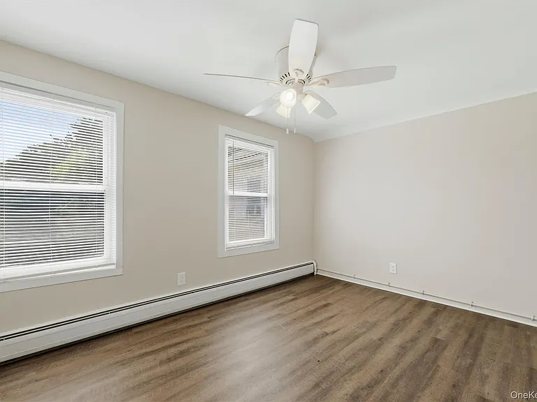30 Center St — Photo 10