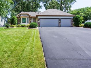 7222 Clear Rdg, Centerville, MN 55038