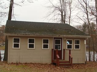 877 E Sidney Rd, Stanton, MI 48888