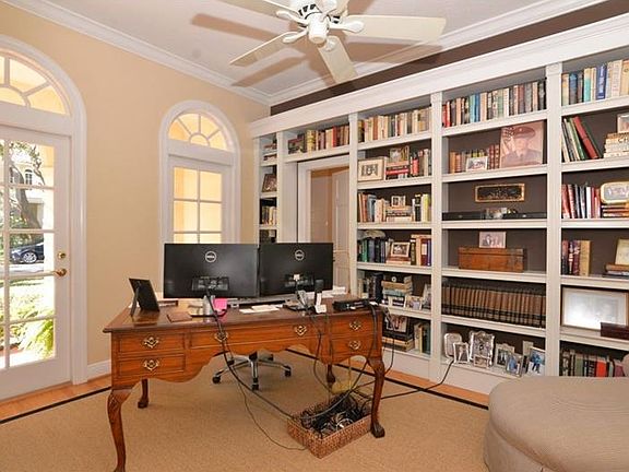 4th image of 1184 N Pennsylvania Ave