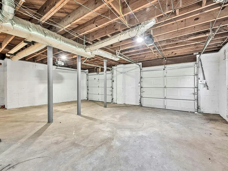 1112 Violet Dr — Photo 22
