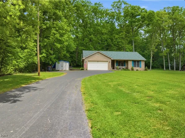 48266 Dyke Rd, Negley, OH 44441