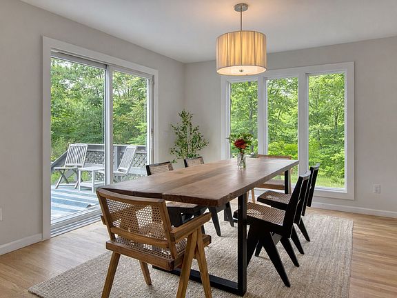 3rd image of 51 Alewive Brook Rd