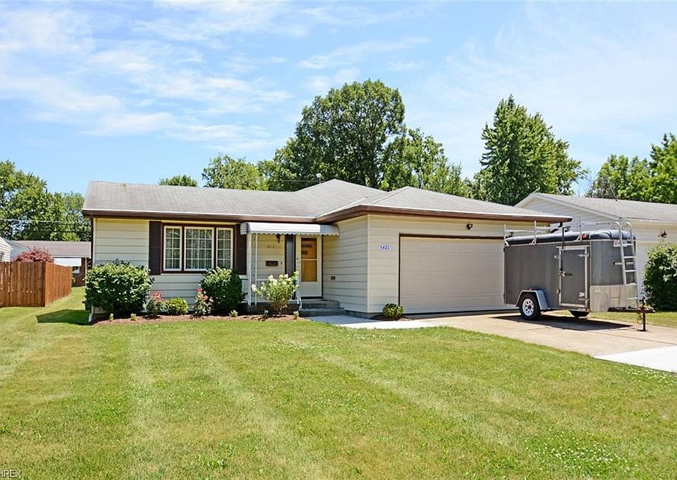1st image of 5421 7 Pines Dr