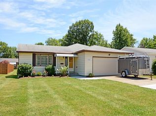 5421 7 Pines Dr, Lorain, OH