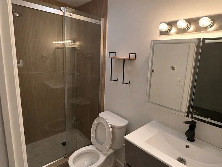 1015 Fox Hunter Rd #B — Photo 10