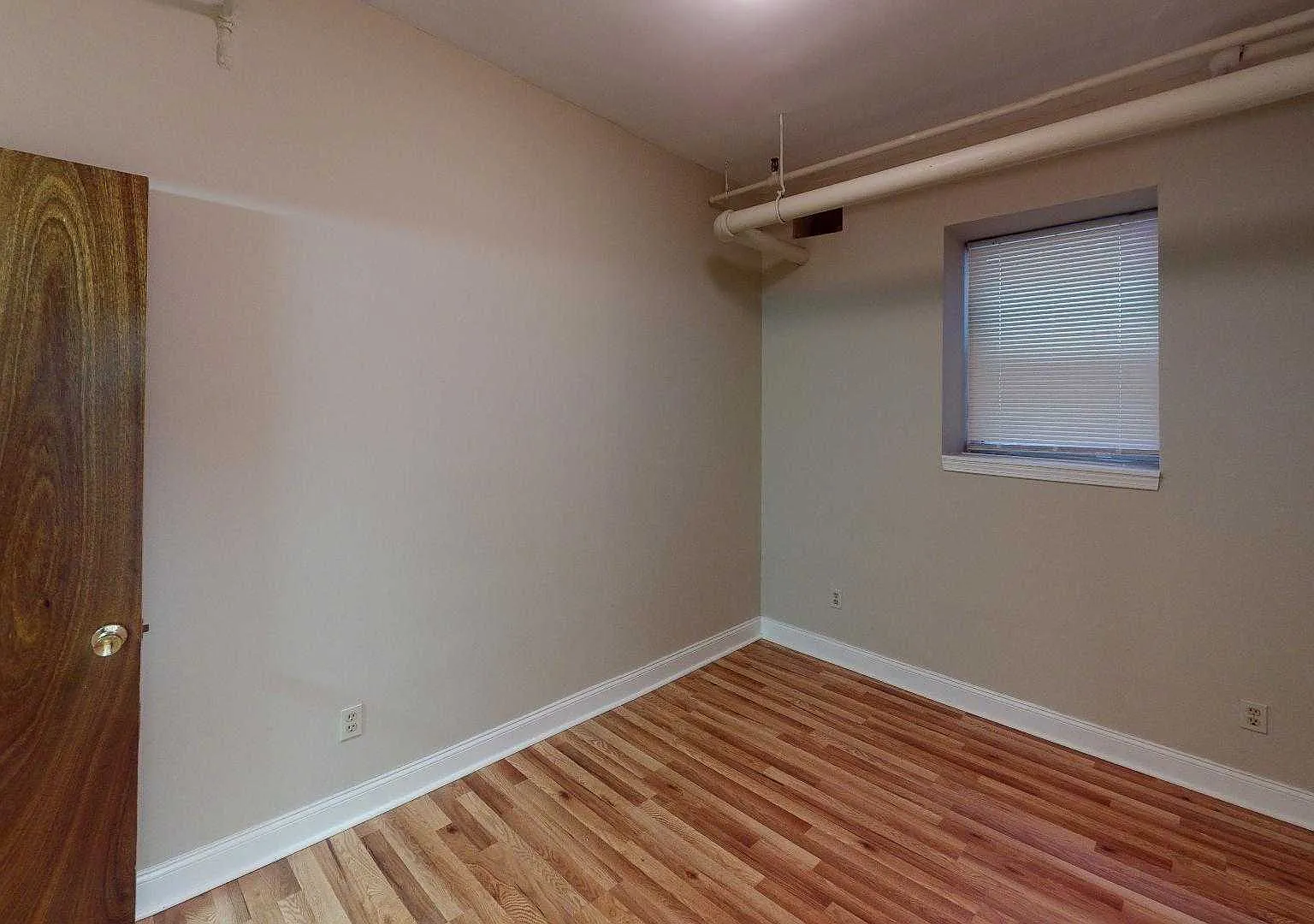4 bed, $4,500 — Photo 3