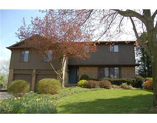 3920 Windemere Dr photo 1