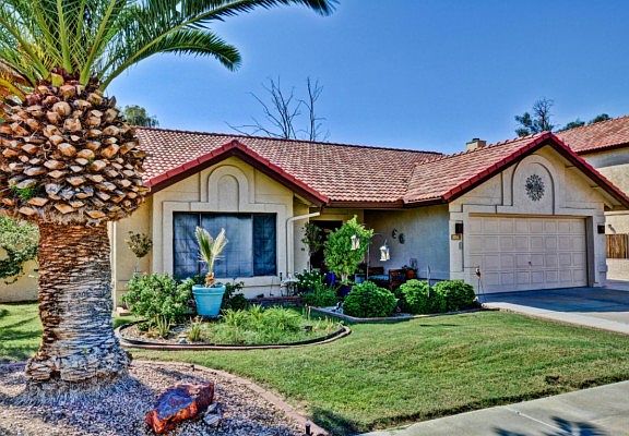 3rd image of 3716 N Copenhagen Dr