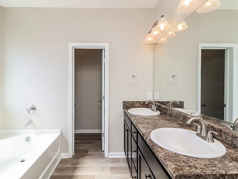 26 Robin Rd — Photo 13