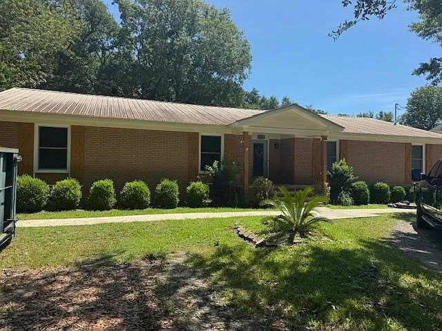 202 Dogwood Dr #A — Photo 1