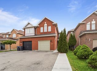 1220 Windbrook Grv, Mississauga, ON L5V 2V1