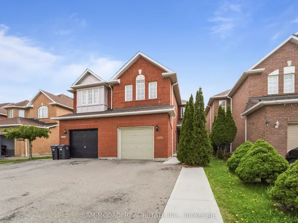 1220 Windbrook Grv, Mississauga, ON L5V 2V1