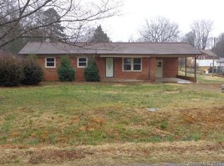 169 Third Creek Rd, Statesville, NC 28677