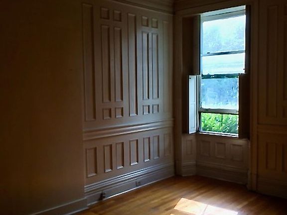 5th image of 301 S Negley Ave APT 1A