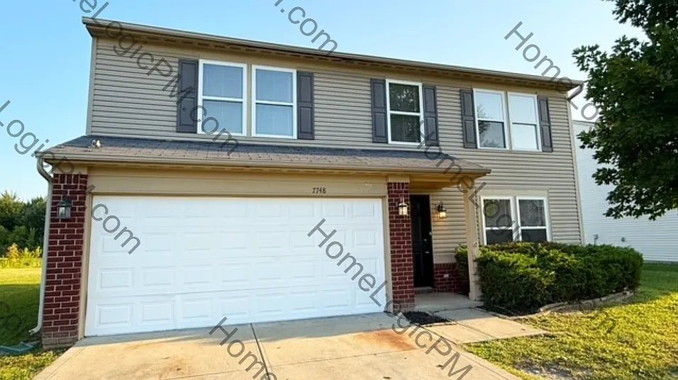 4 bed, 2.5 bath, 1672 sqft, $1,785 — Photo 1